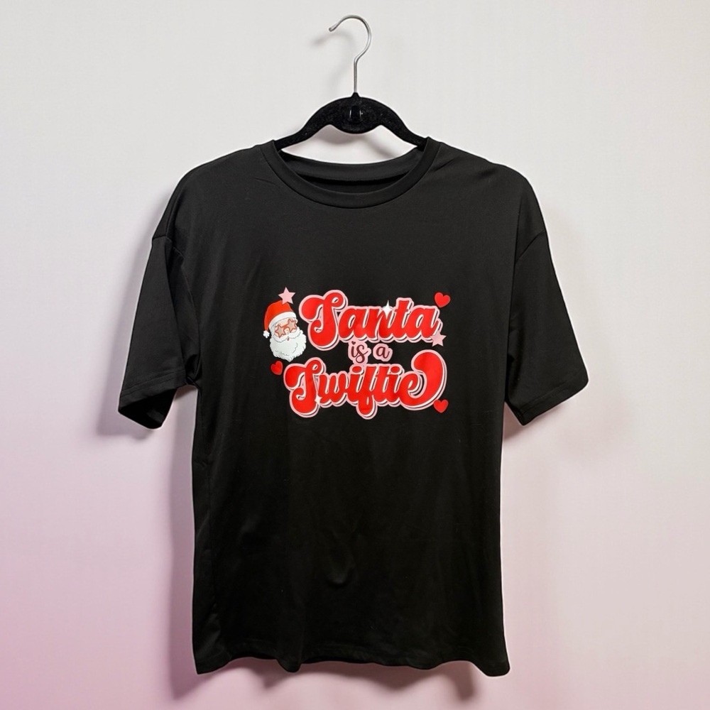 Santa Is a Swiftie Christmas Graphic T-Shirt Black Size XS NWOT